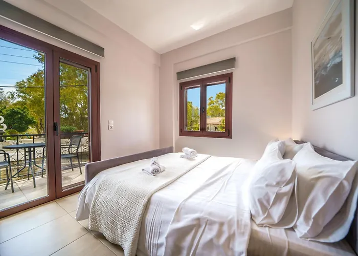 Dimitra & Deslina Luxury Αpartments