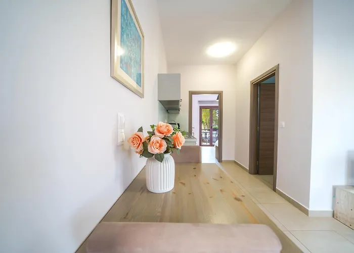 Dimitra & Deslina Luxury Αpartments