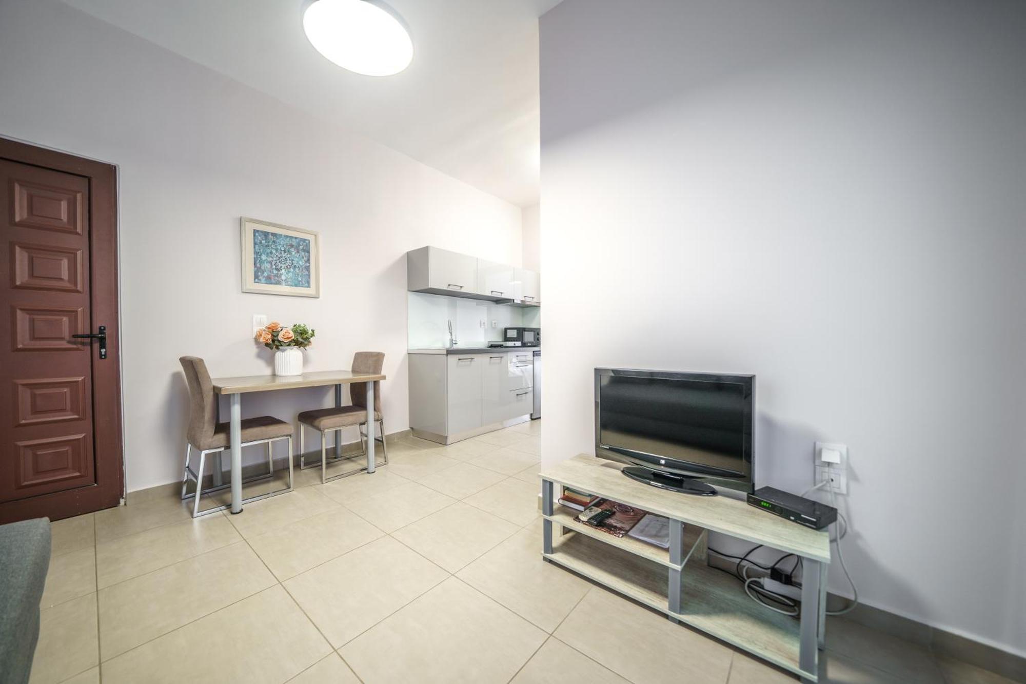 Dimitra & Deslina Luxury αpartments